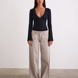 Low Rise Roomy Jeans in Pebble