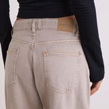 Low Rise Roomy Jeans in Pebble