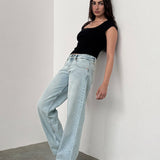 Low Rise Parallel Jeans In Extreme Light Wash Blue
