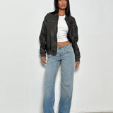 Low Rise Parallel Jeans in Vintage Bleach