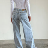 Low Rise Roomy Jeans in 80's Light Wash Blue