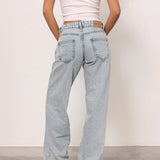 Low Rise Parallel Jeans in 80s Light Blue Wash
